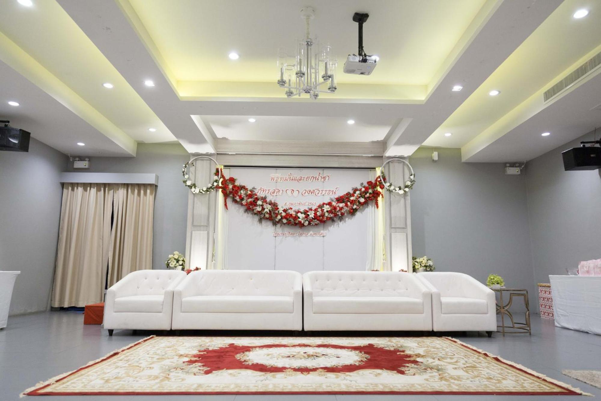 Bhukitta Boutique Hotel Phuket Town Buitenkant foto