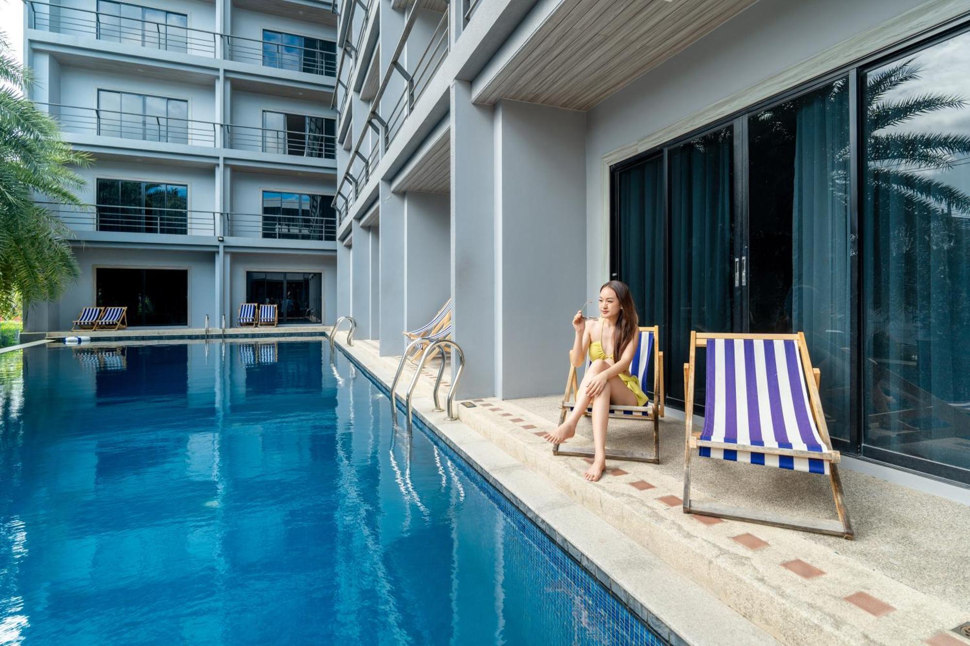 Bhukitta Boutique Hotel Phuket Town Buitenkant foto
